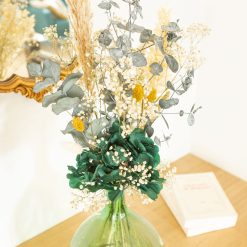 Bouquet de fleurs séchées pour dame jeanne à base d'hortensia vert et d'herbe de pampa
