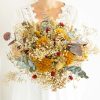 Bouquet fleurs séchées jaune et rouge