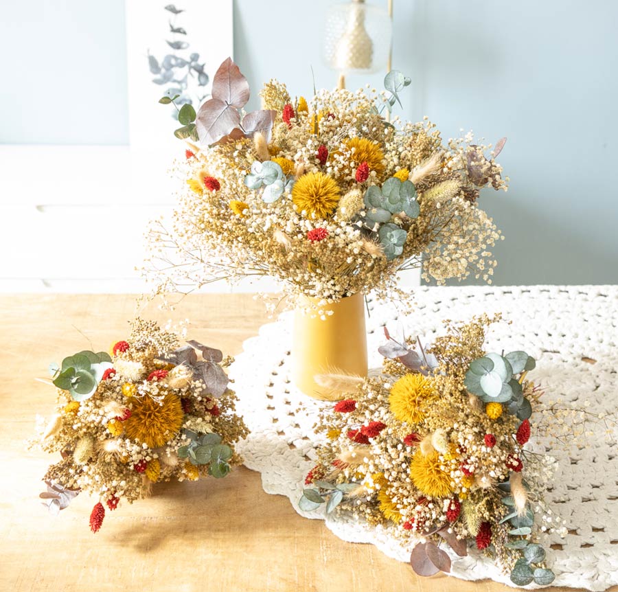 Trio de bouquets de fleurs séchées