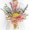 Bouquet de fleurs séchées jaune et rose
