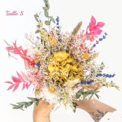 Bouquet de fleurs séchées jaune et rose