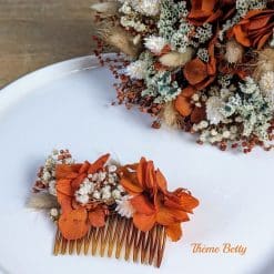 peigne à cheveux de mariée en fleurs séchées couleur terracota