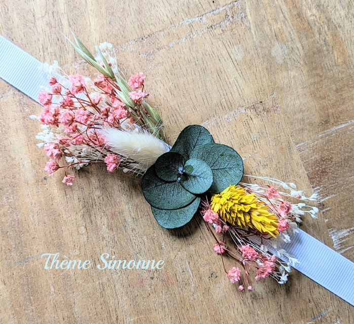 Bracelet de fleurs séchées rose et vert pour mariée