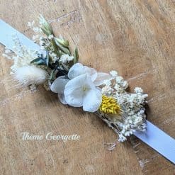 Bracelet pour mariée en fleurs séchées blanc et jaune