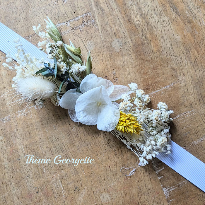 Bracelet pour mariée en fleurs séchées blanc et jaune