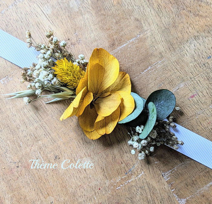 Bracelet pour mariée en fleurs séchées jaune