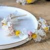 Couronne pour cheveux en fleurs séchées pour mariée.