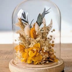 Cloche de fleurs séchées jaune