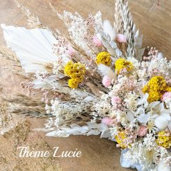 centre de table pastel en fleurs séchées pour mariés