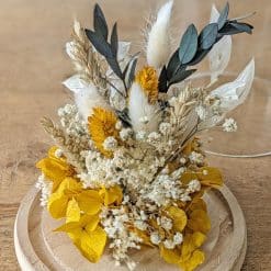 Cloche de fleurs séchées jaune