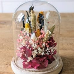 Cloche de fleurs séchées rose