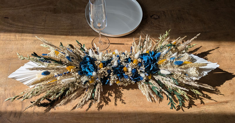 centre de table de mariés en fleurs séchées