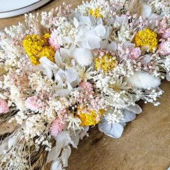 Centre de table en fleurs séchées pour mariés