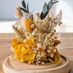 Cloche de fleurs séchées jaune