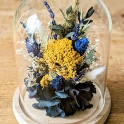 Cloche de fleurs séchées jaune et bleu Angèle Vue biais