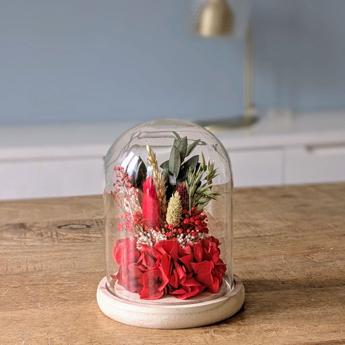 cloche de fleurs séchées rouge amour