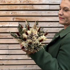 bouquet de fleurs séchées pia pomme de pin