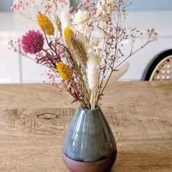 petits bouquets naïfs en fleurs séchées pour table de mariage